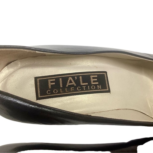 Elegant Black Heels Narrow Width 71/2 - Picture 4 of 9